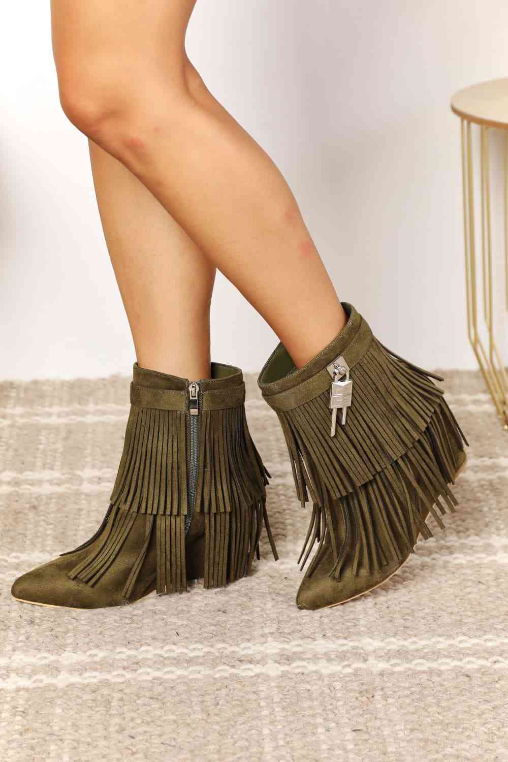 Open 2025 shank booties