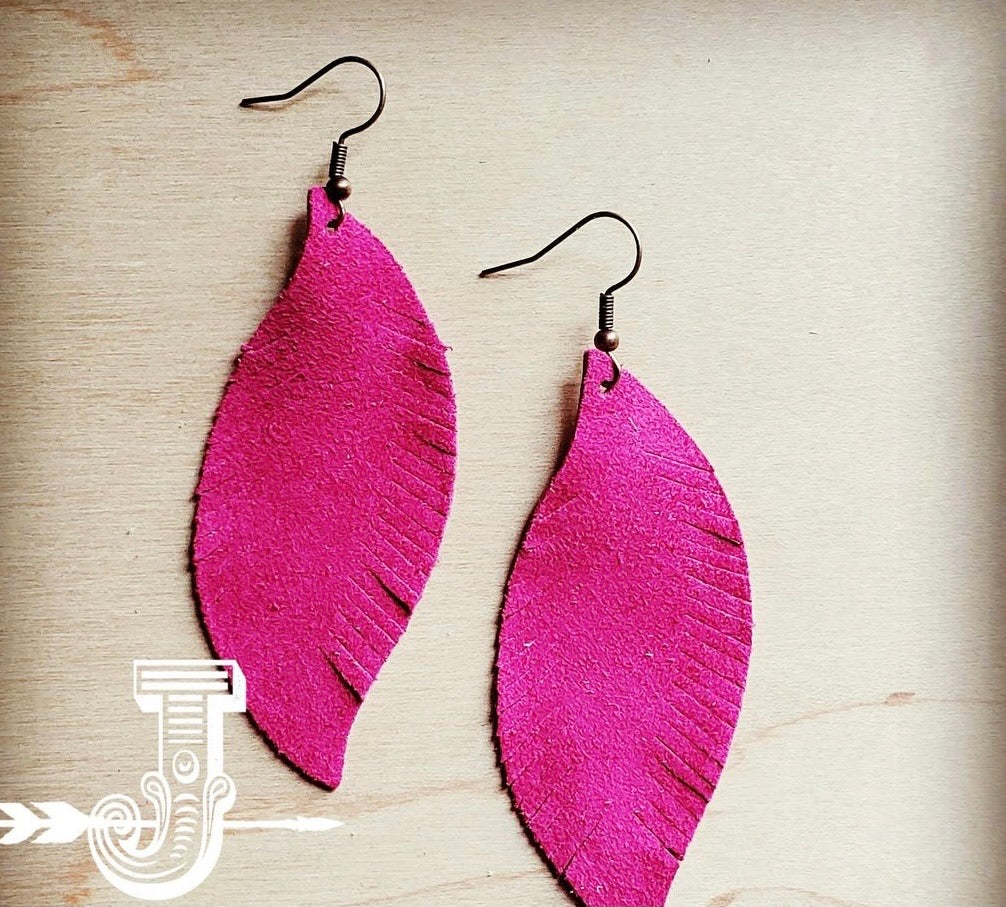 Amazon.com : Mia Feather Earrings, Natural Feathers For Pierced Ears,  Hypoallergenic, 5 Inches Long, Hot Pink : Hair Styling Product Accessories  : Beauty & Personal Care